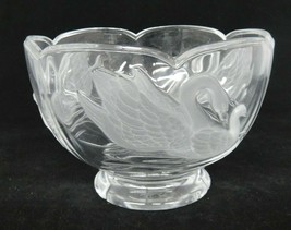 Lead Crystal Footed Bowl with Frosted Embossed Swans Scalloped Compote 4&quot; x 6&quot; - £7.42 GBP