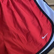 Nike Dri Fit Athletic Shorts Tempo Running Built In Brief  Womens M Red Black - £9.32 GBP