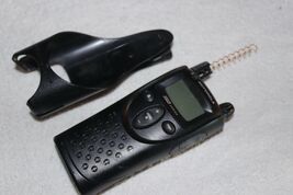 MOTOROLA 2 Way Radio XTN Series XU2100 RADIO USED- PLASTIC MISSING ON AN... - €27,04 EUR