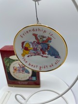 Disney Winnie the Pooh Plate Hallmark Keepsake Christmas Ornament Vintag... - $7.59