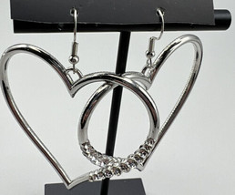 Jewelry Earrings Dangle 2&quot; Heart Acrylic Clear Rhinestones Silver Tone - £4.64 GBP