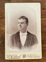 Vintage Cabinet Card. Man in Tux by W.C. Peck in Newburgh, New York - £10.54 GBP