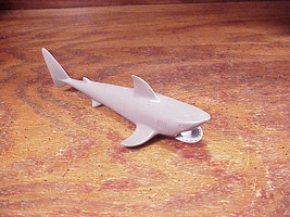 Playmobil Geobra Plastic Shark Toy Figure, copyright 1998, with hinged jaw - £6.34 GBP