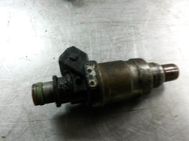 Fuel Injector Single From 1999 Honda Civic  1.6 - $19.95