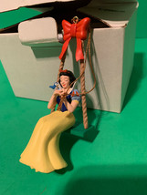 Vintage Disney 1990&#39;s Snow White Ornament - #26231-128 - £5.49 GBP