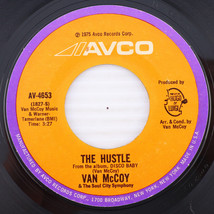 Van McCoy - The Hustle / Hey Girl Come And Get It  1975 45 rpm 7&quot; Record AV-4653 - £5.98 GBP