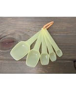 Vintage Tupperware Metric Measuring Spoon Set 5 Pc Pale Yellow w Orange ... - €12,85 EUR