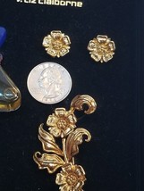 LIZ Claiborne 1/8 fl oz Parfum Gold Floral Pin Brooch Earring Set Gift Estate  - £23.70 GBP