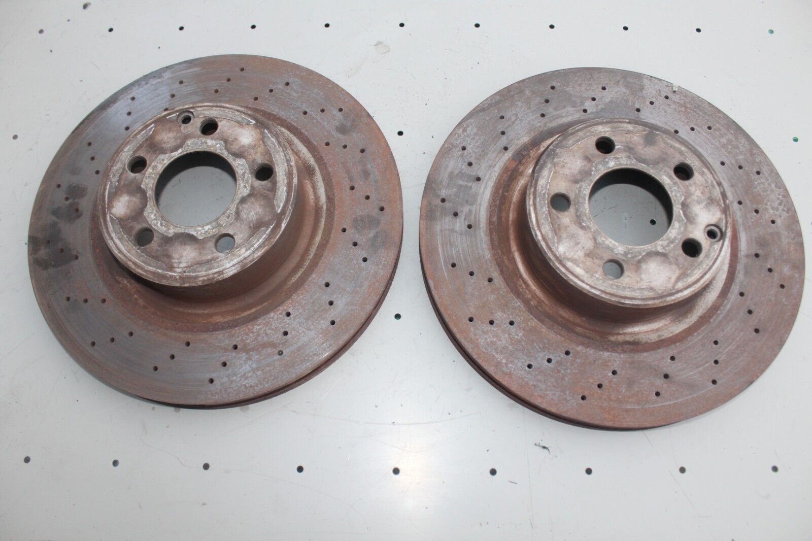 2000-2002 MERCEDES W220 S430 S500 FRONT LEFT &amp; RIGHT DRILLED ROTORS PAIR... - $120.39