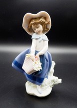 Lladro “Pretty Pickings” 5222 7&quot; Porcelain Figurine 1983 Girl With Flowe... - £55.07 GBP