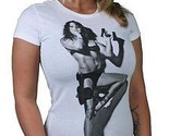 T. I. T. S. Sexy Bellissimo Donna IN Tanga Con 9MM Pistola T-Shirt Cotone - $22.49