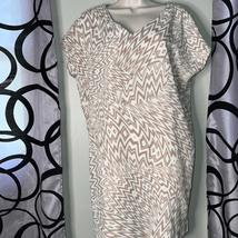 Maggy London Nude/White Chevron Zig Zag Oversized Shirt Dress Size 2 - £13.35 GBP