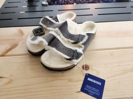 NWOB Birkenstock Arizona Shearling Sandals Fuzzy Iron Size EU 40 L9 M7 - £100.32 GBP