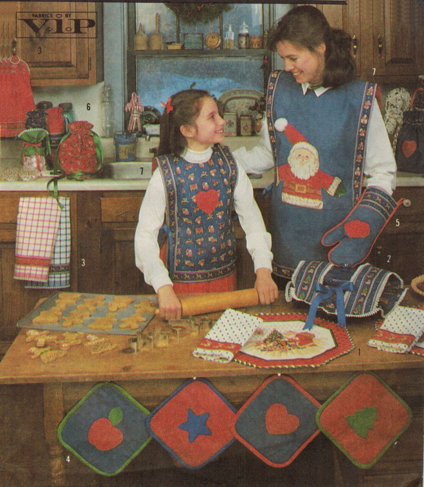 Vtg Christmas Place Mats Napkins Potholders Tabards Aprons Gift Bags Sew Pattern - $13.99