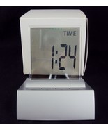 Desk Clock w/Transparent Display ~ CL-563 ~ Time/Alarm/Day/Date/Temperature - $278.45 MXN