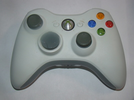 XBOX 360 - Official OEM Wireless Controller (White) - £23.51 GBP