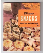 250 Tasty Snacks: Ideas for Entertaining [Paperback] Culinary Arts Insti... - $4.04 CAD
