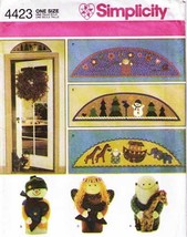 2005 CHRISTMAS DOOR STOPS &amp; ARCHES Simplicity Pattern 4423-s  UNCUT - £9.41 GBP