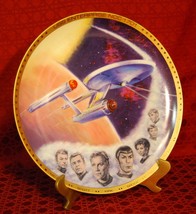 STAR TREK USS Enterprise (NCC-1701) Plate with Kirk, Spock, McCoy, Scott, Uhura  - £39.30 GBP