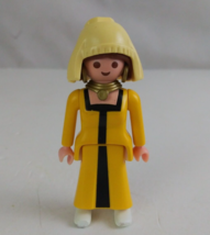 1993 Geobra Playmobile Medieval Castle Queen 2.75&quot; Toy Figure - £5.13 GBP