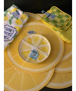Lemon Kitchen Decor Set of 22 - Placemats Oven Mitt Pot Holder Towels &amp; ... - $889.05 MXN