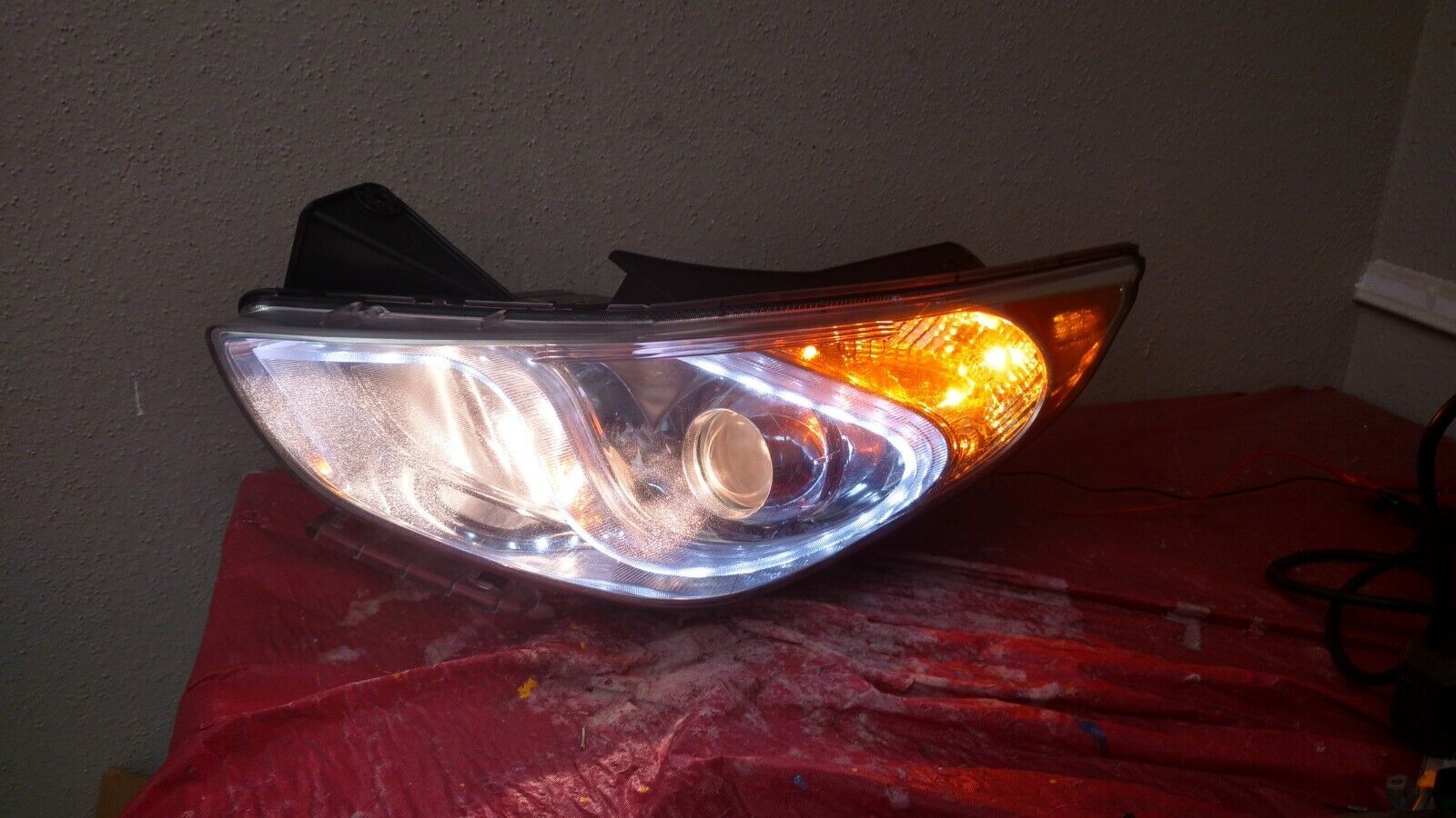 2011-2015 HYUNDAI SONATA HYBRID DRIVER LEFT HALOGEN HEADLIGHT W/ LED OEM... - $296.01