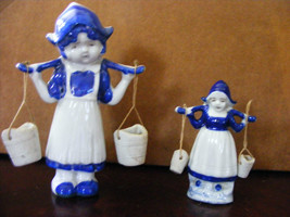 Porcelain Blue &amp; White Dutch Girls Carrying Pails - £3.94 GBP