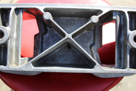 2004-2007 BMW E60 525i TRANSMISSION REAR CROSSMEMBER MOUNT BRACKET K2092 image 3