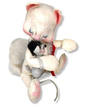 Vintage 20&quot; Annalee Mobilitee Christmas White Cat Holding A Gray Mouse 1981 - £57.64 GBP