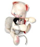 Vintage 20&quot; Annalee Mobilitee Christmas White Cat Holding A Gray Mouse 1981 - £57.30 GBP