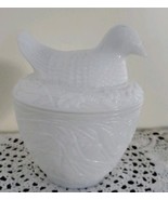 Avon Brand ~ White Milk Glass ~ Hen Figure ~ Covered Bowl/Dish - $42.10 CAD