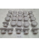 TWENTY-FIVE (25) WEATHERED MAPLE FINISHED KNOBS VARIOUS COLORS 1 1/8&quot; X ... - €18,30 EUR