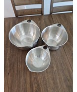 Pampered Chef Stainless Steel Mixing Bowls W/Silicone Bottoms Set of 3 N... - $752.67 MXN