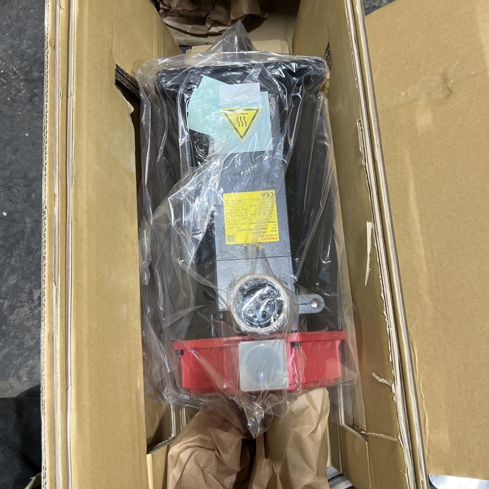 New Fanuc Servo Motor. A06B-0166-B076 #7075.  ********Carrier Service Av... - $1,295.00