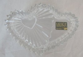 Mikasa &quot;Forever Love&quot; Covered Heart Box 4.75&quot; Crystal #SN044/590 Nib RG65 - £7.95 GBP