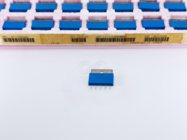 1X CR2428 MOTOROLA Video Driver Hybrid Amplifier IC 5-Pin CR LP - $130.47 MXN