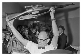 Lee Harvey Oswald Rifle He Used To Ass ASIN Ate John F. Kennedy 4X6 Photo - £6.24 GBP