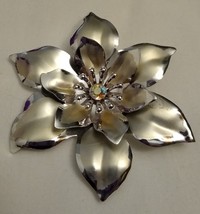 Dimensional Poinsettia Floral Aurora Borealis Brooch Vintage  - £19.63 GBP