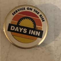 Days Inn Service On The Ride Pin J1 - £9.90 GBP