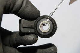 1997-2000 MERCEDES R170 SLK230 KNOCK SENSOR K570 image 2