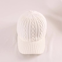 Women&#39;s Autumn And Winter Cold-Proof Peaked Hat Quilted Knit Hat Woolen Baseball - £11.45 GBP