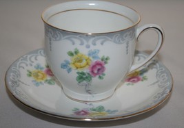 Royal Standard Rosalie Bone China Tea Cup &amp; Saucer Set #2659 - £21.92 GBP