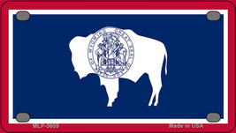 Wyoming Flag Novelty Mini Metal License Plate Tag - £11.76 GBP