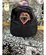 The Limited (Mall Clothing Store) Velvet Cap Hat Blue Crest VTG - $18.45 CAD