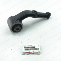 GENUINE TOYOTA LAND CRUISER LX470 REAR HOUSING DIFFERENTIAL SUPPORT 5238... - $135.00