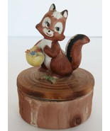 Adorable vintage girl squirrel with flower basket ceramic trinket box - $372.45 MXN