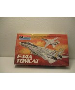 Vintage 1981 Monogram F-14-A Tomcat1/48 Scale Airplane Model Kit open Box - $843.07 MXN