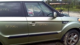 Passenger Front Door Electric With Solar Fits 10-13 SOUL 104018385 - $2,158.47 MXN
