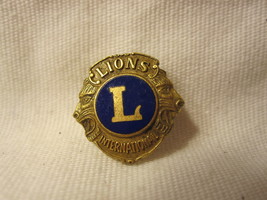 Vintage Lions Club International Screw-Back Pin: Gold L w/ Blue accents  - £5.49 GBP