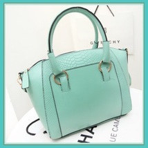 Large Crocodile Leather Designer Tote Handbag with Inside Side Zipper Pockets image 6